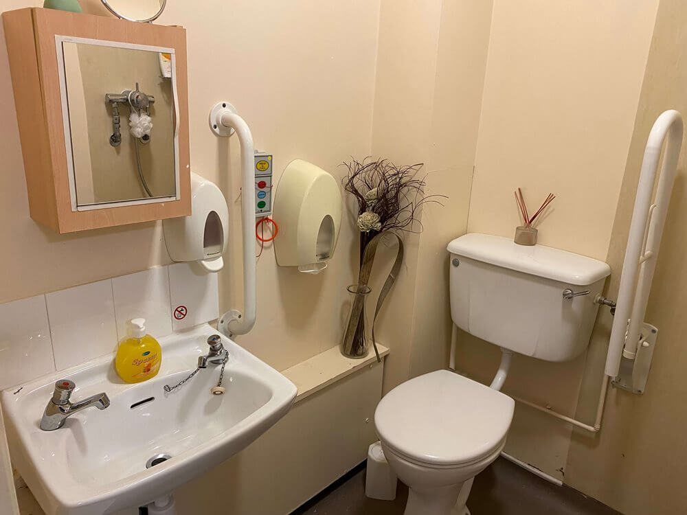 Maintenance Bank - Cumberland bathroom