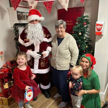 Children join Worcester care home for a journey into Christmas past