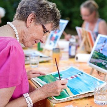 Paint and Sip - free event at Chichester Grange