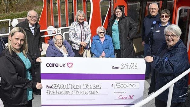 Edinburgh care home donates £500 to local charity