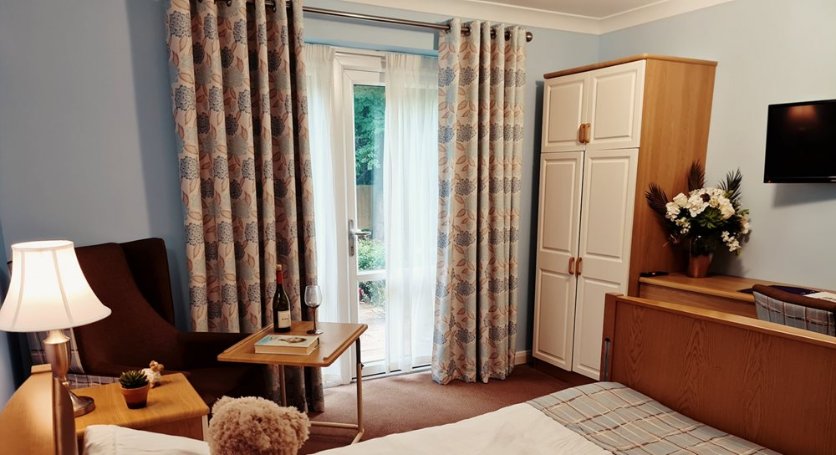 Care Assistant - winchcombe-room image