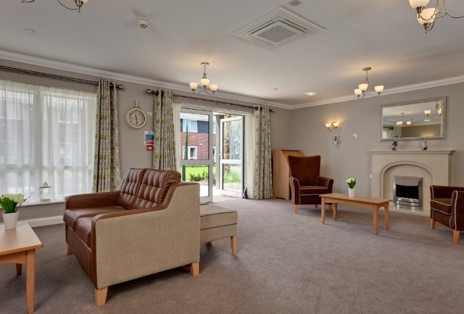 Mildenhall Lodge - lounge image