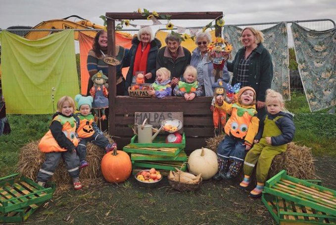 Activities Co-ordinator - Deewater Grange pumpkin picking