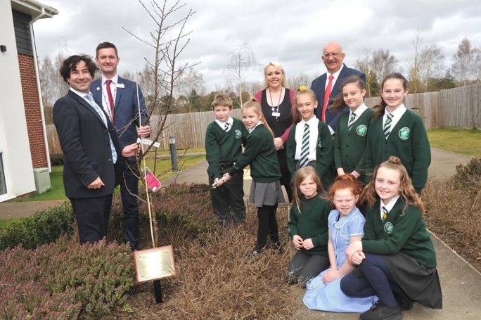 Receptionist - steyn-phillip-katy-hughes-louis-busuttil-and-geoff-edwards-with-children-from-great-heath-academy im