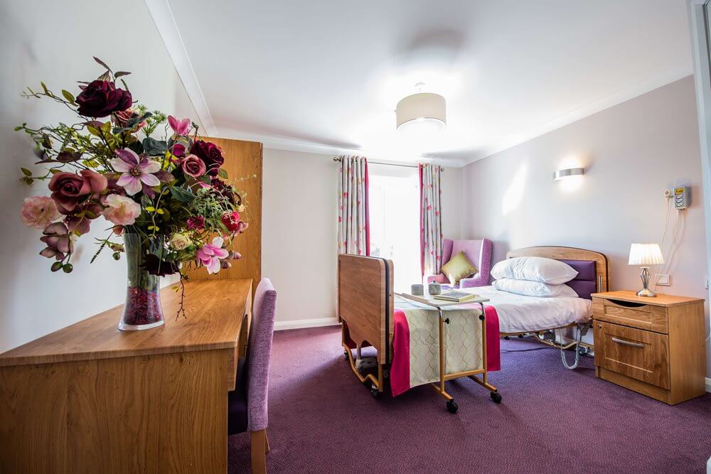 Why work at Scarlet House