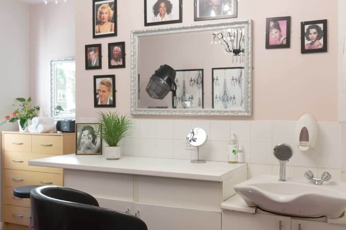 Highbury New Park - Highmarket salon