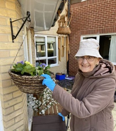 Team Leader Care Bank - davers court bury in bloom 