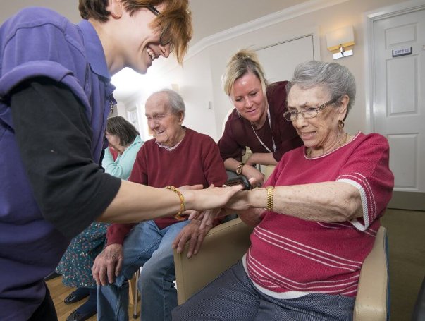 Team Leader Care Bank - cb-potteries-creatures-21_1 image