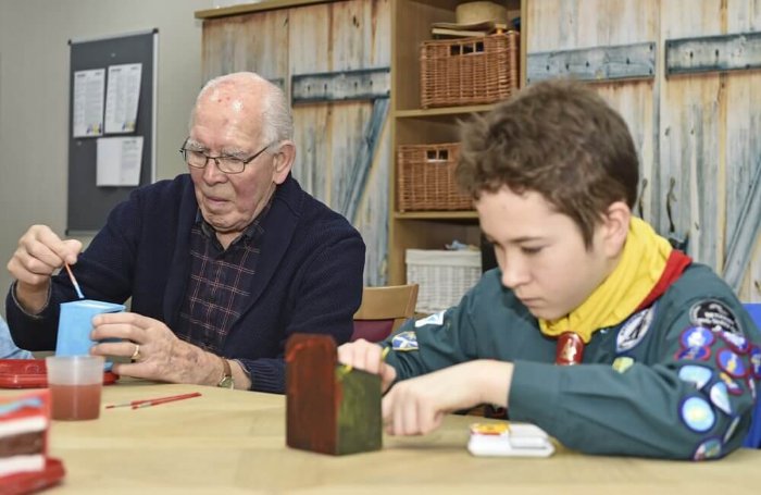 Activities Co-Ordinator - lauderlodge-birdfeeder34 image